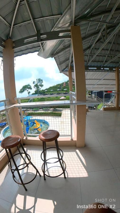 Pojok Kahyangan Homestay And Cabin Kejajar Luaran gambar