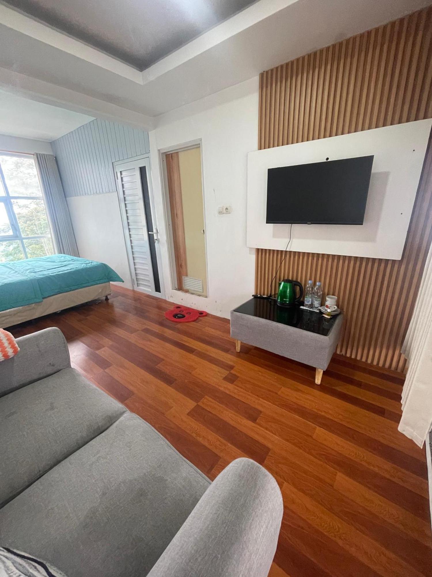Pojok Kahyangan Homestay And Cabin Kejajar Luaran gambar